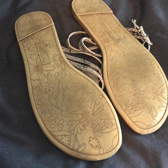 Sandals - Picture 2 of 4